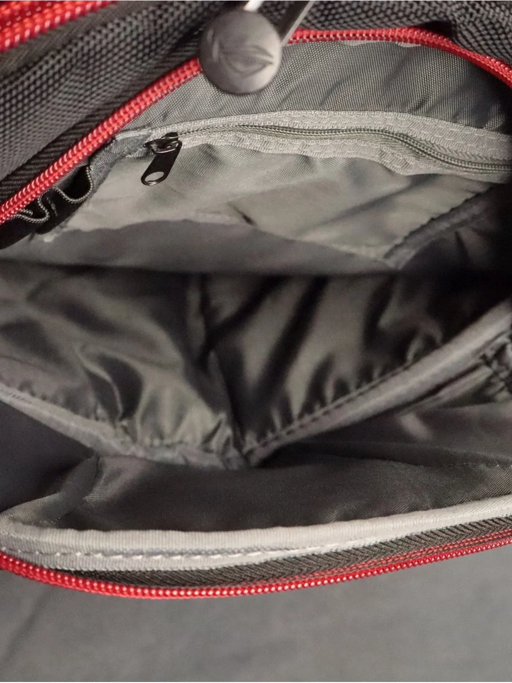 ASUS rog nomad